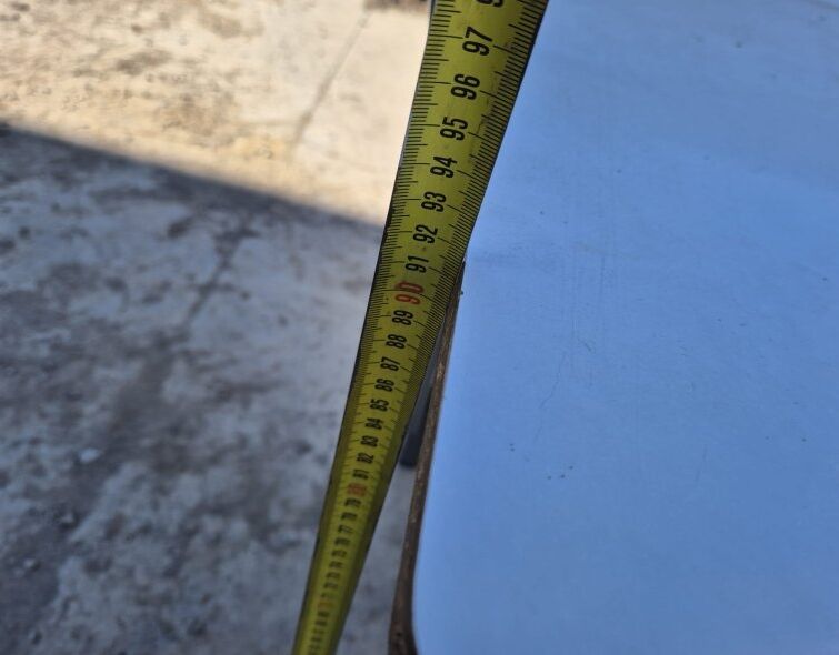 - INDUSTRIAL WORK TABLE